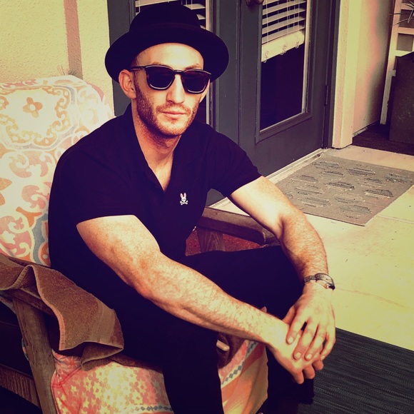 Meet your Posher, Max - Picture 1 of 1